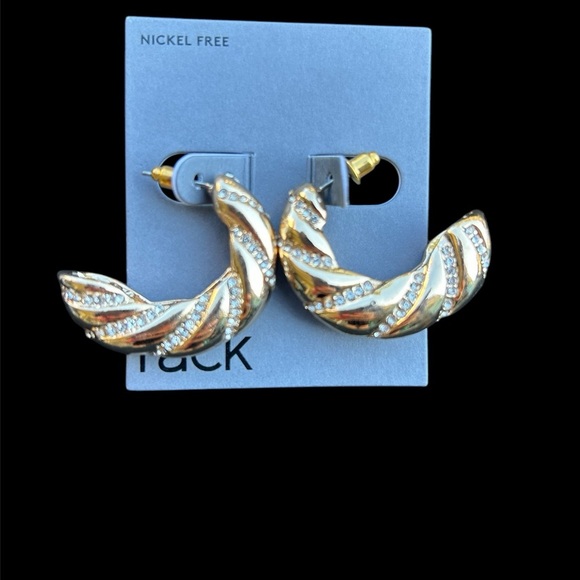 Nordstrom Jewelry - Nordstrom Gold and Clear Earrings